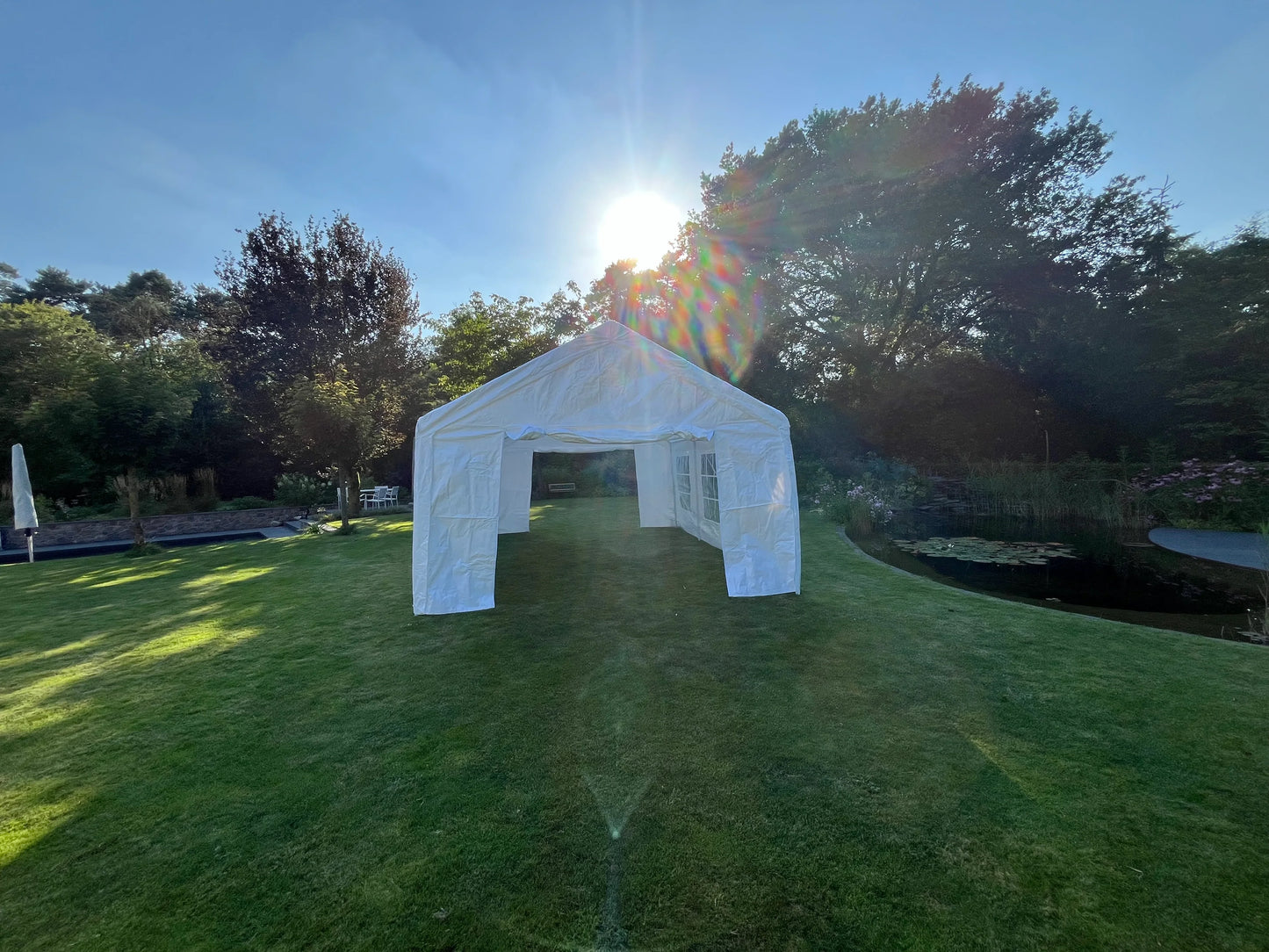 Partytent 3x6 wit buiten