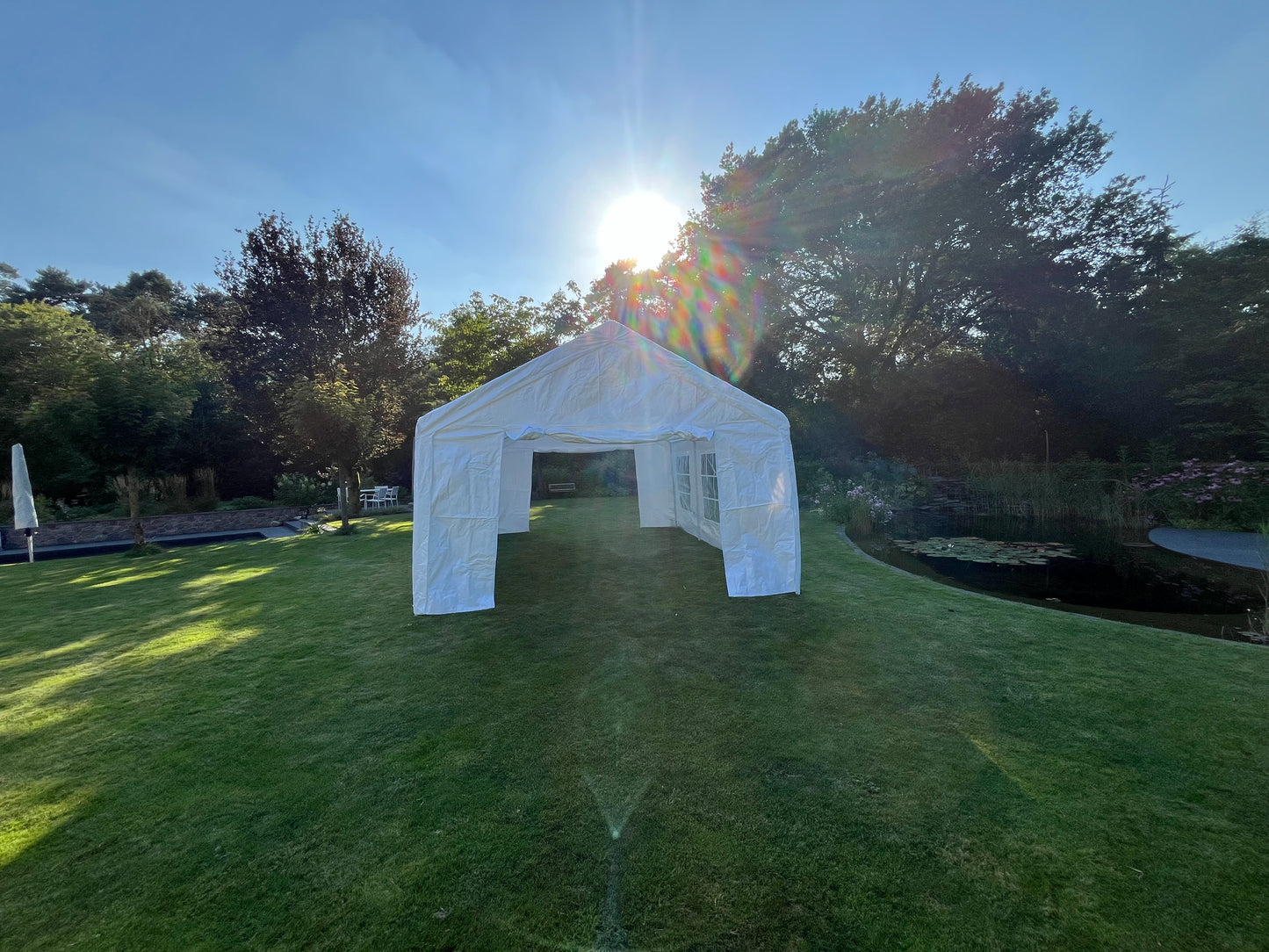 Partytent 3x6 wit buiten