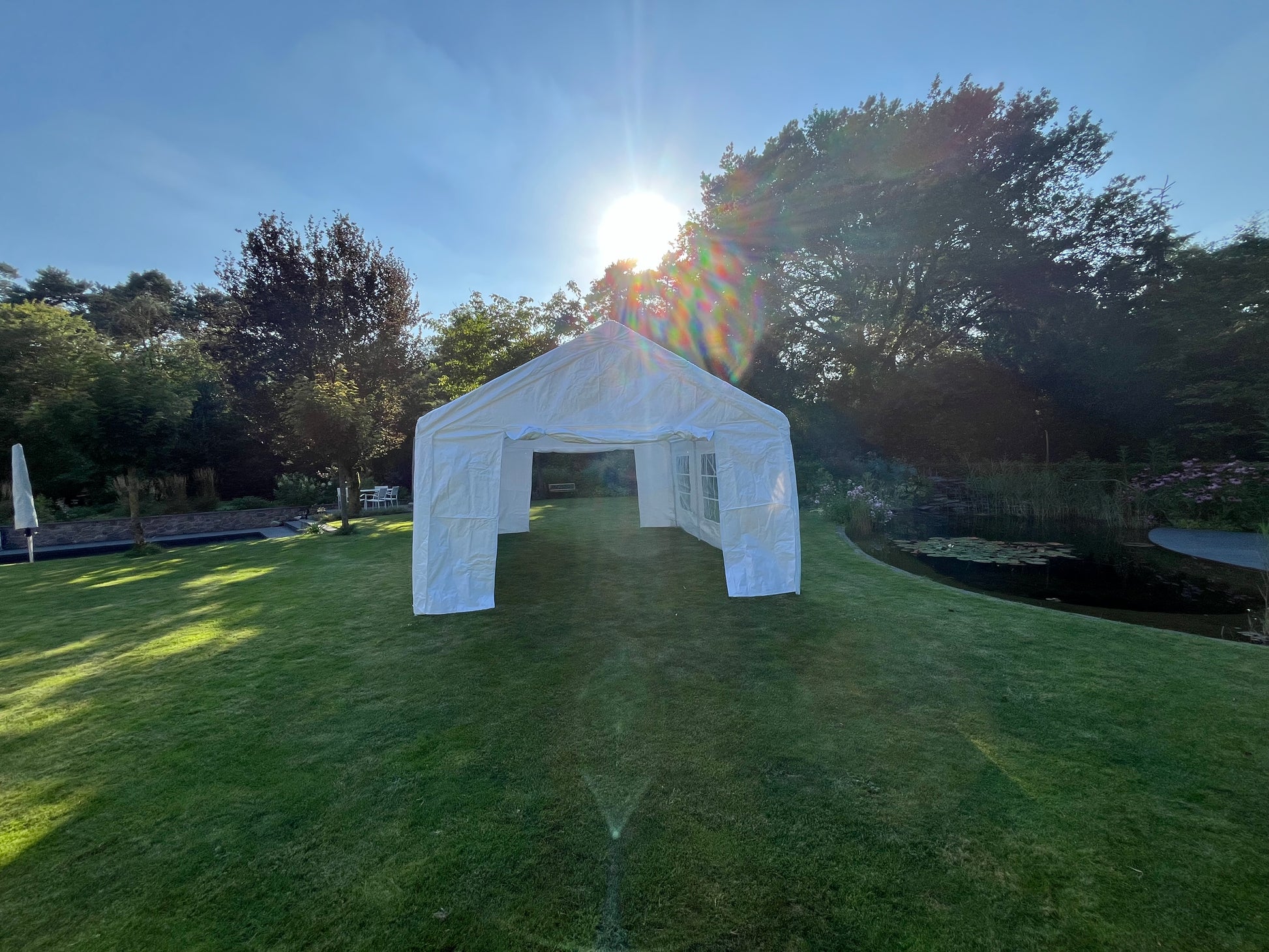 Partytent 3x6 wit buiten